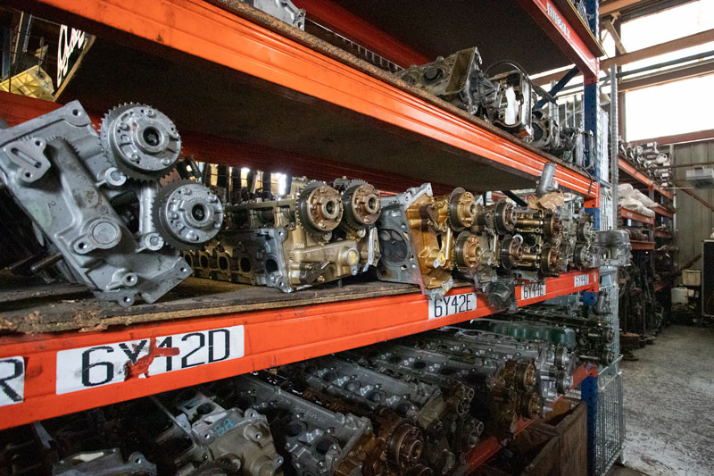 Used Ford cylinder heads in stock